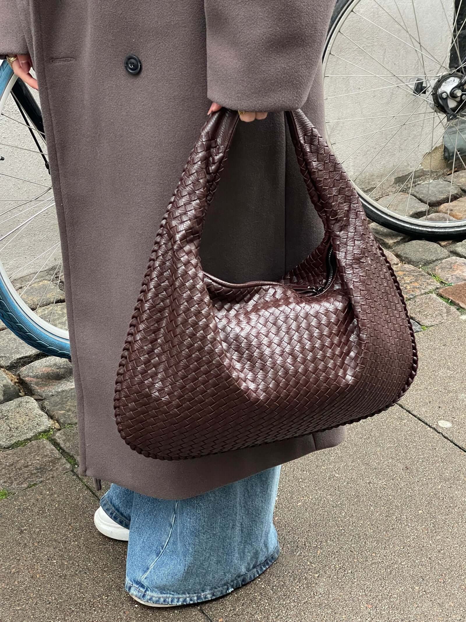 Giselle XL Woven Bag