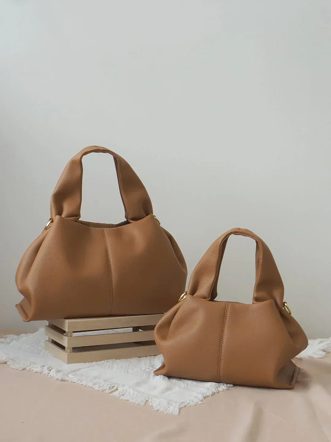 Nayeli Trapezoid Bag